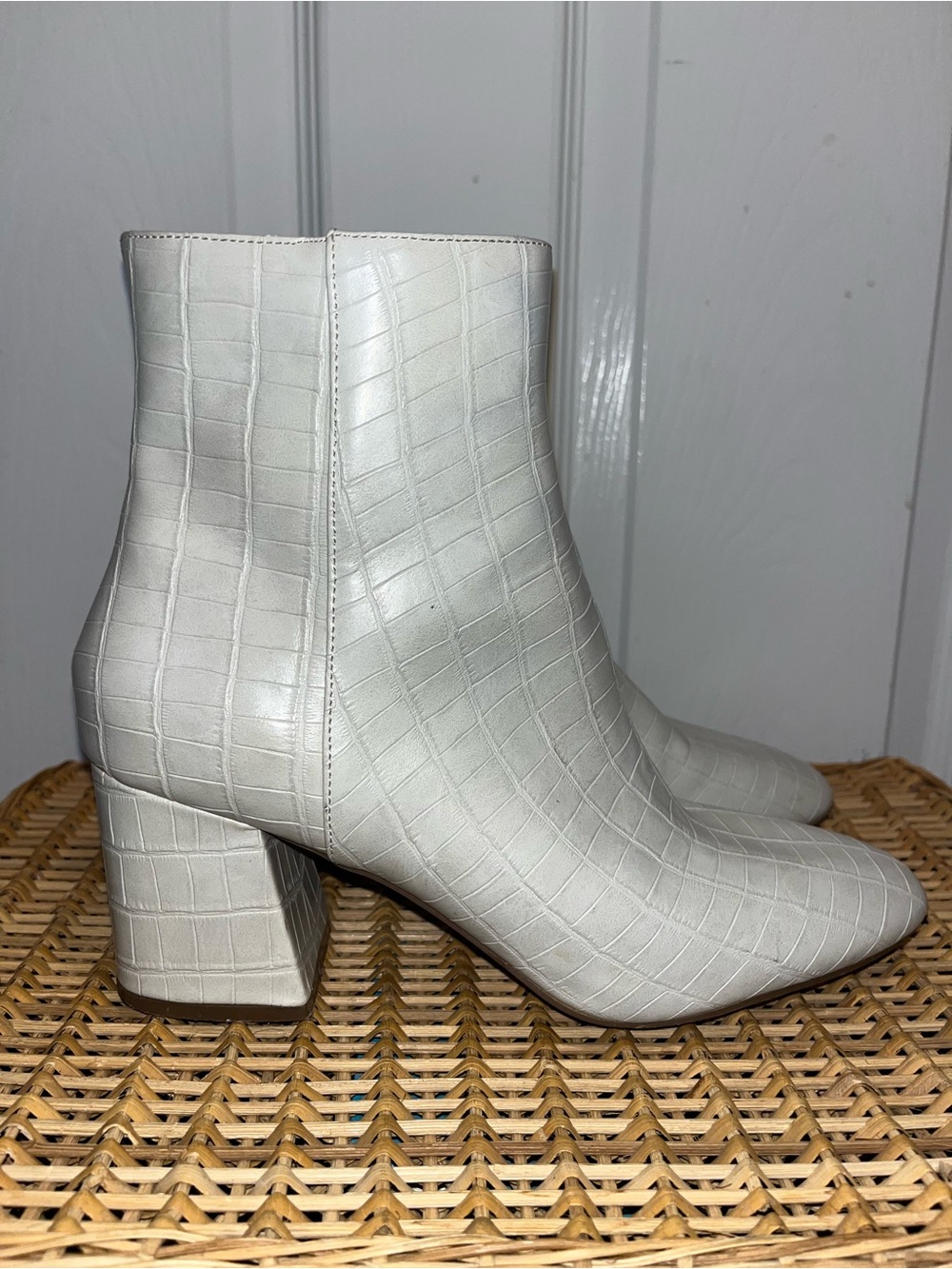 JANE AND THE SHOE Iris booties